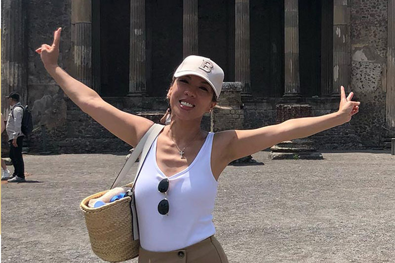 Welcome to the Holidays By Vivian Blog